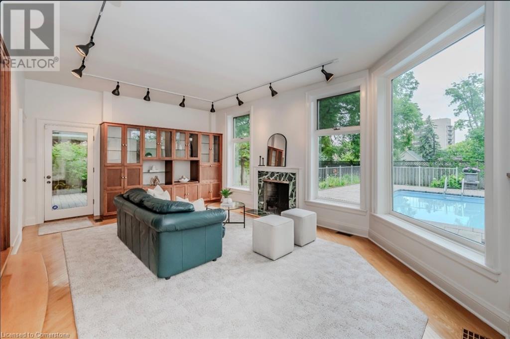 272 Mary Street, Waterloo, Ontario  N2J 1S6 - Photo 5 - 40655106