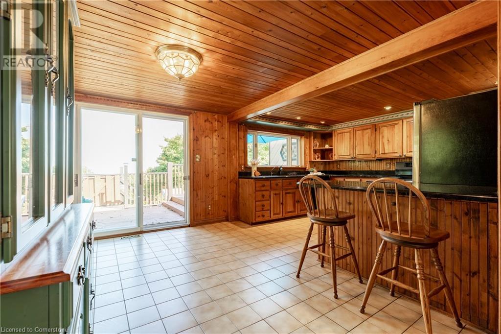 25 Ridge Road E, Grimsby, Ontario  L3M 4E7 - Photo 10 - 40662749