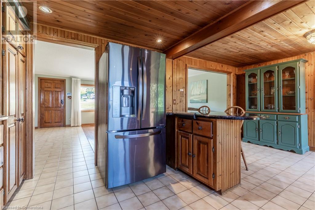 25 Ridge Road E, Grimsby, Ontario  L3M 4E7 - Photo 14 - 40662749