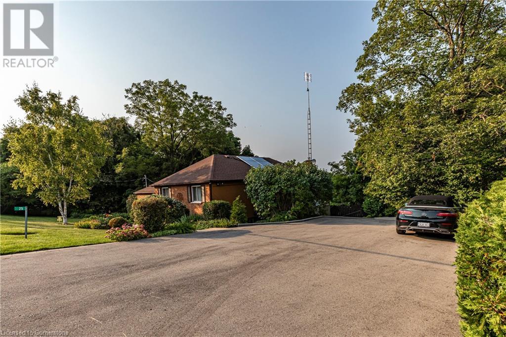 25 Ridge Road E, Grimsby, Ontario  L3M 4E7 - Photo 4 - 40662749