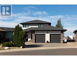 87 Jessie Robinson Close N, lethbridge, Alberta