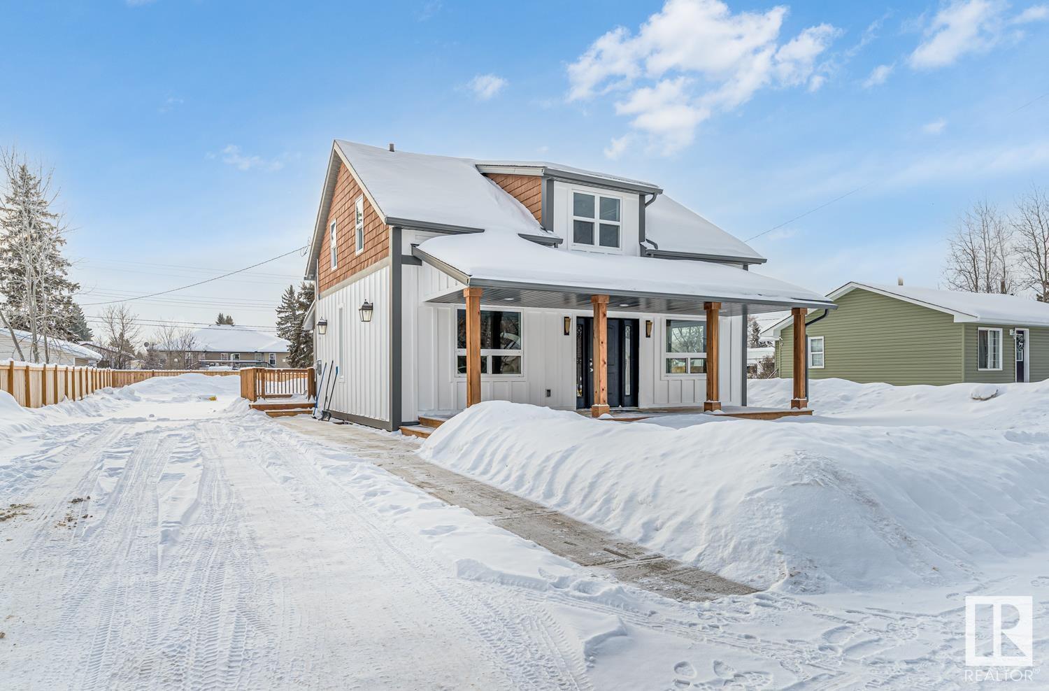 5709 52 Av, Cold Lake, Alberta  T9M 1S2 - Photo 2 - E4410380