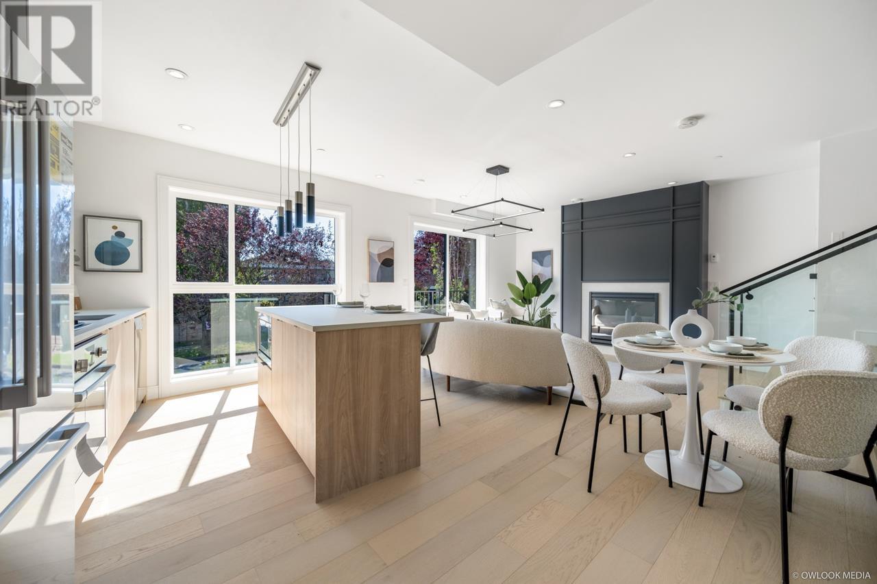 Listing Picture 8 of 19 : 7353 OAK STREET, Vancouver / 溫哥華 - 魯藝地產 Yvonne Lu Group - MLS Medallion Club Member