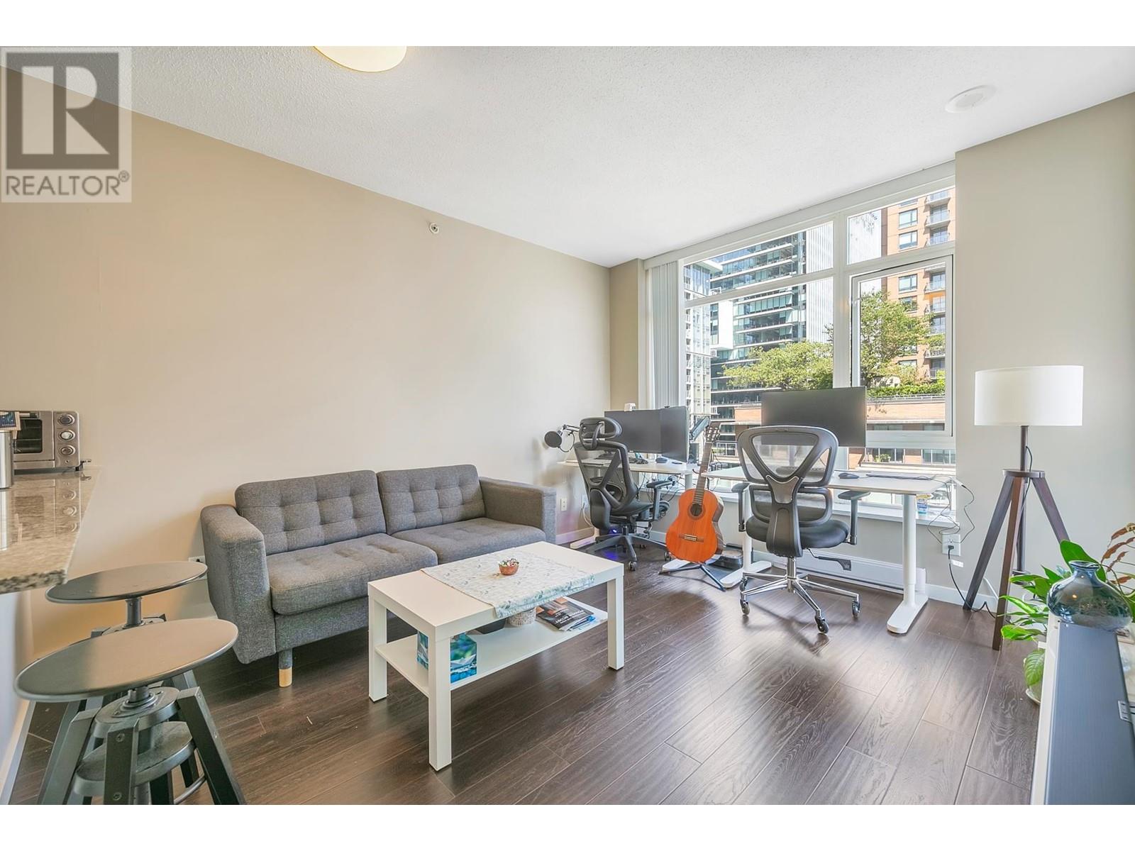 Listing Picture 9 of 21 : 904 480 ROBSON STREET, Vancouver / 溫哥華 - 魯藝地產 Yvonne Lu Group - MLS Medallion Club Member