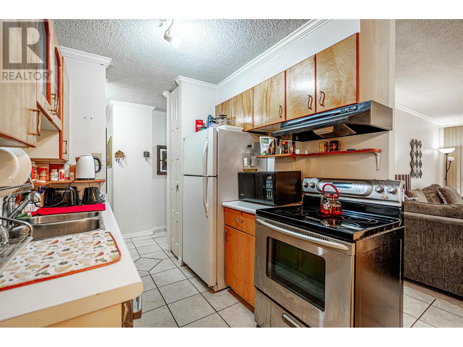302 2016 Fullerton Avenue, North Vancouver, British Columbia  V7P 3E6 - Photo 10 - R2935595