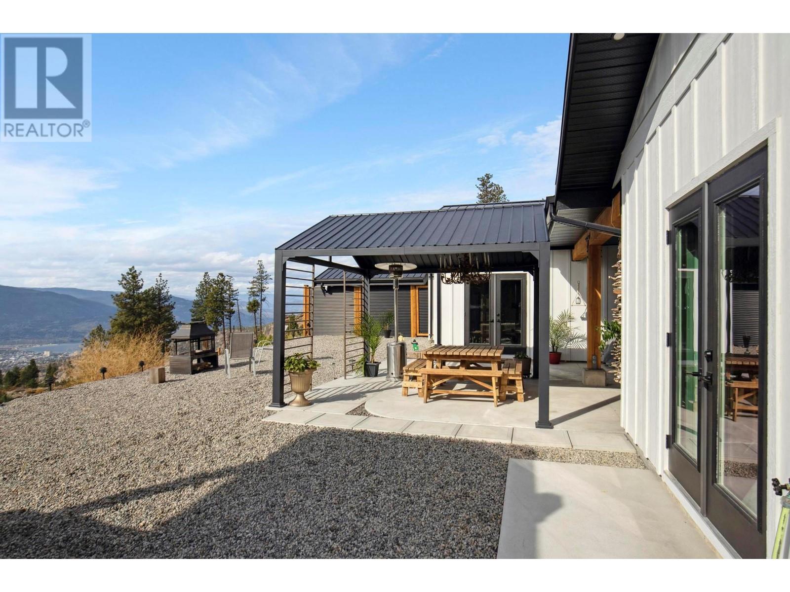 2137 Carmi Road Penticton