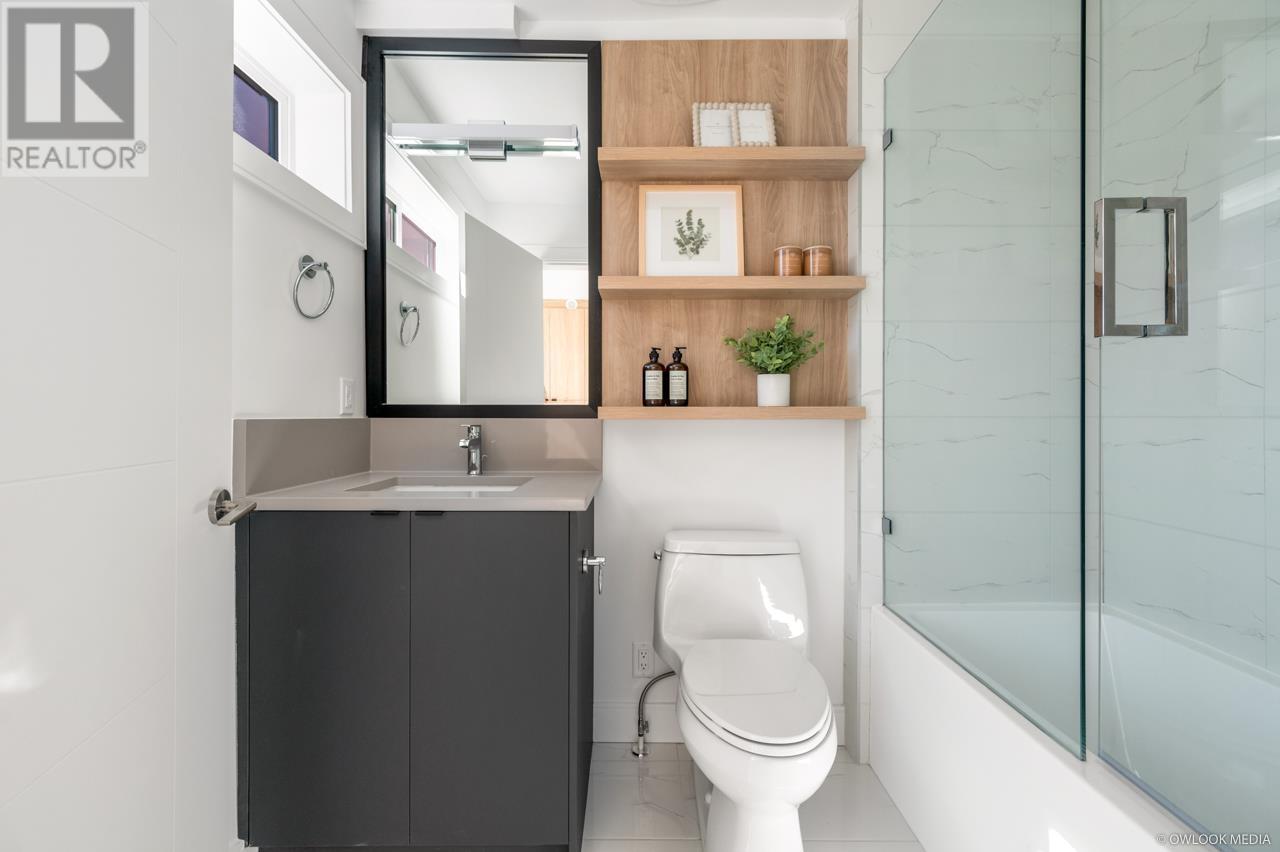 Listing Picture 15 of 20 : 7359 OAK STREET, Vancouver / 溫哥華 - 魯藝地產 Yvonne Lu Group - MLS Medallion Club Member