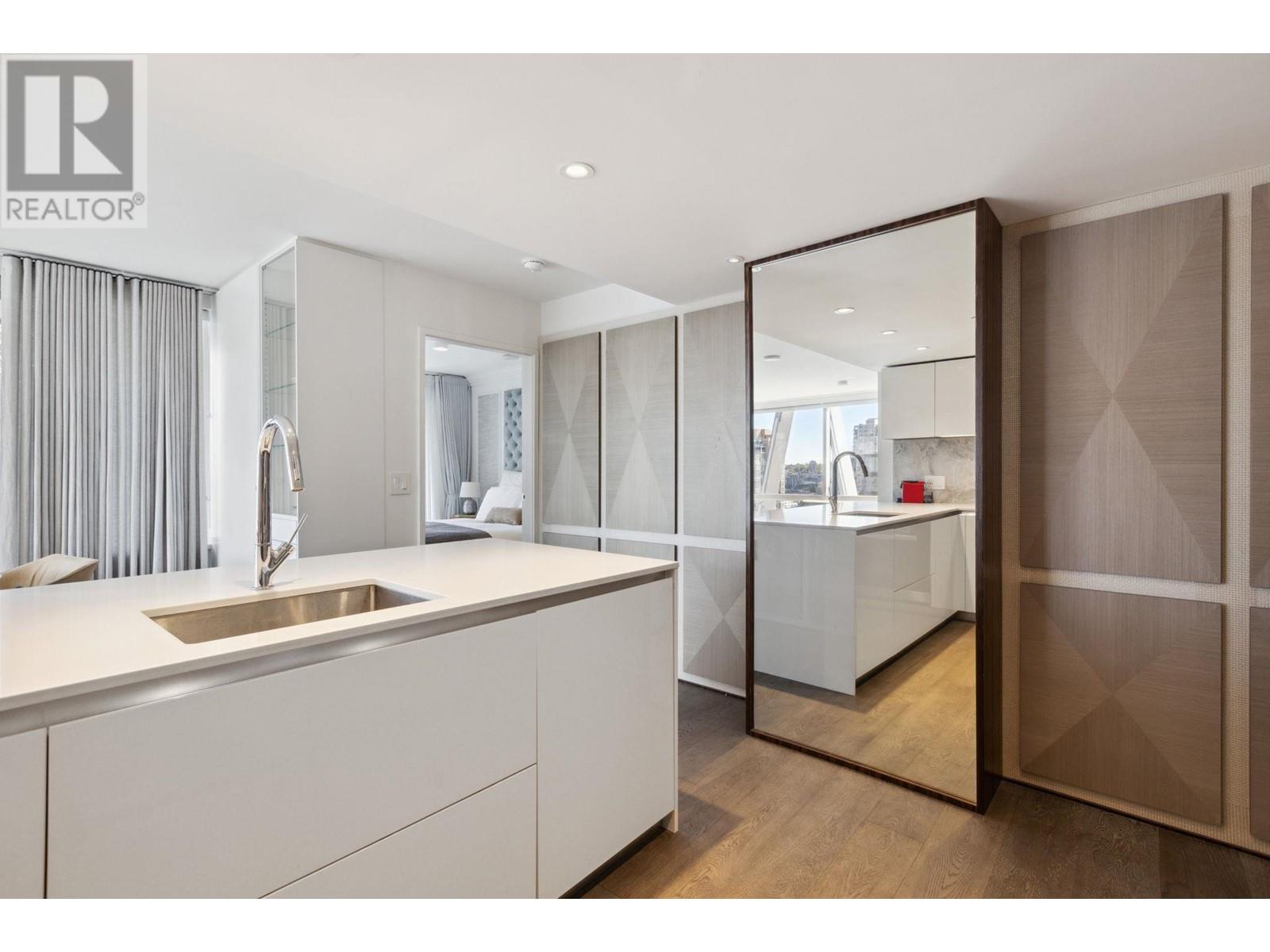 Listing Picture 16 of 40 : 1407 1111 RICHARDS STREET, Vancouver / 溫哥華 - 魯藝地產 Yvonne Lu Group - MLS Medallion Club Member