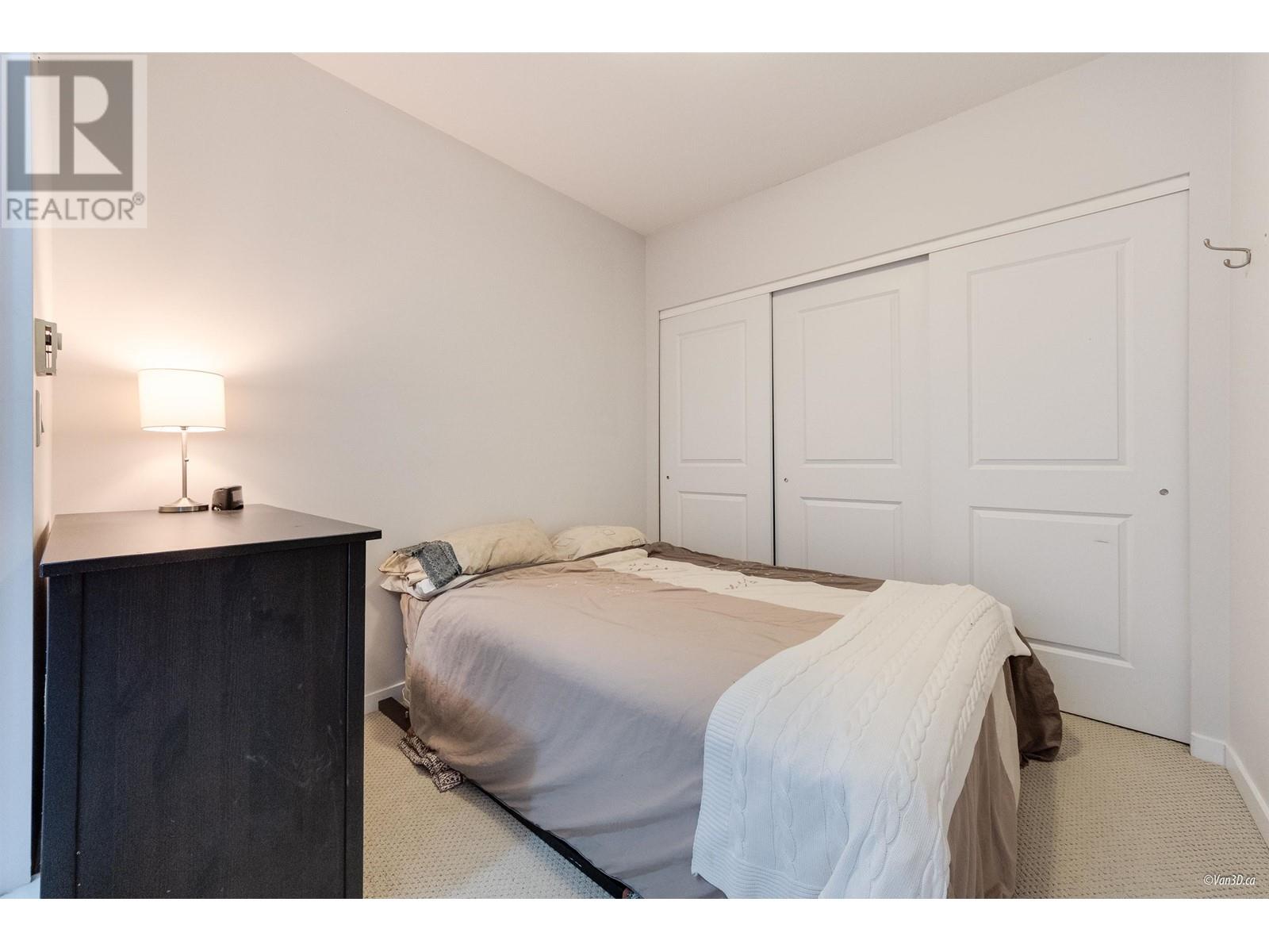 Listing Picture 11 of 13 : 202 4479 W 10TH AVENUE, Vancouver / 溫哥華 - 魯藝地產 Yvonne Lu Group - MLS Medallion Club Member