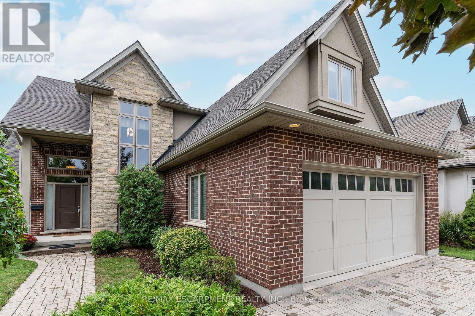 5 XAVIER COURT, St. Catharines, Ontario