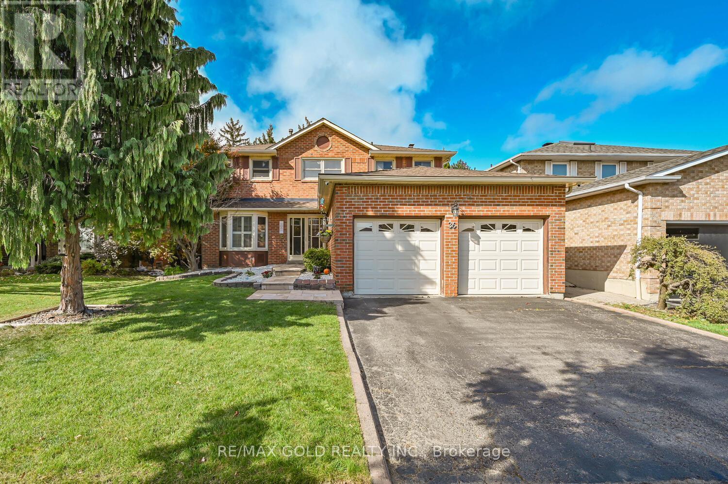 36 BARR CRESCENT, Brampton, Ontario