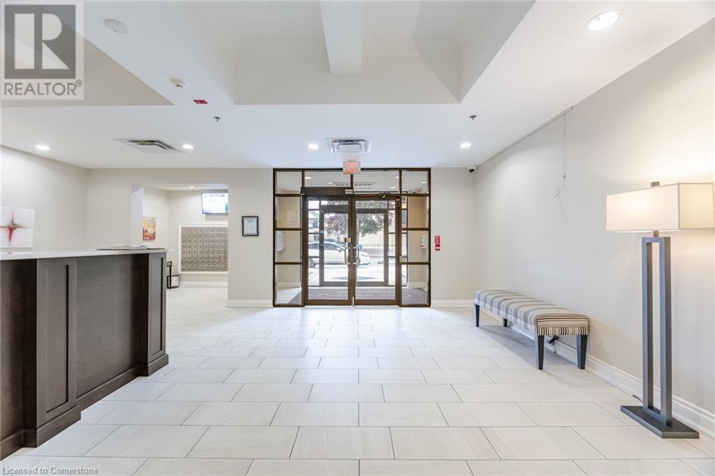 399 Elizabeth St Unit# 210, Burlington, Ontario  L7R 0A4 - Photo 30 - 40663356