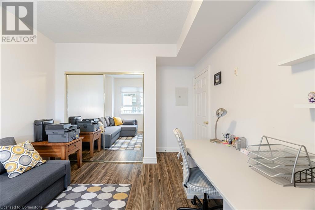 399 Elizabeth St Unit# 210, Burlington, Ontario  L7R 0A4 - Photo 24 - 40663356