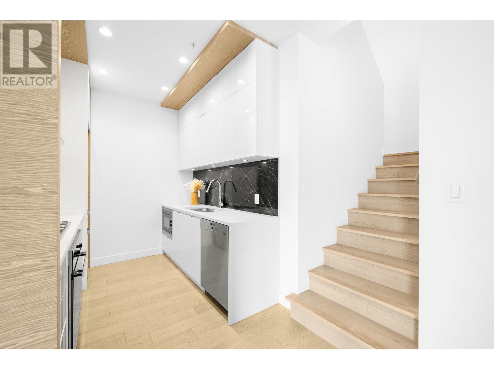 6735 Cambie Street, Vancouver, British Columbia  V6P 3H1 - Photo 15 - R2927869