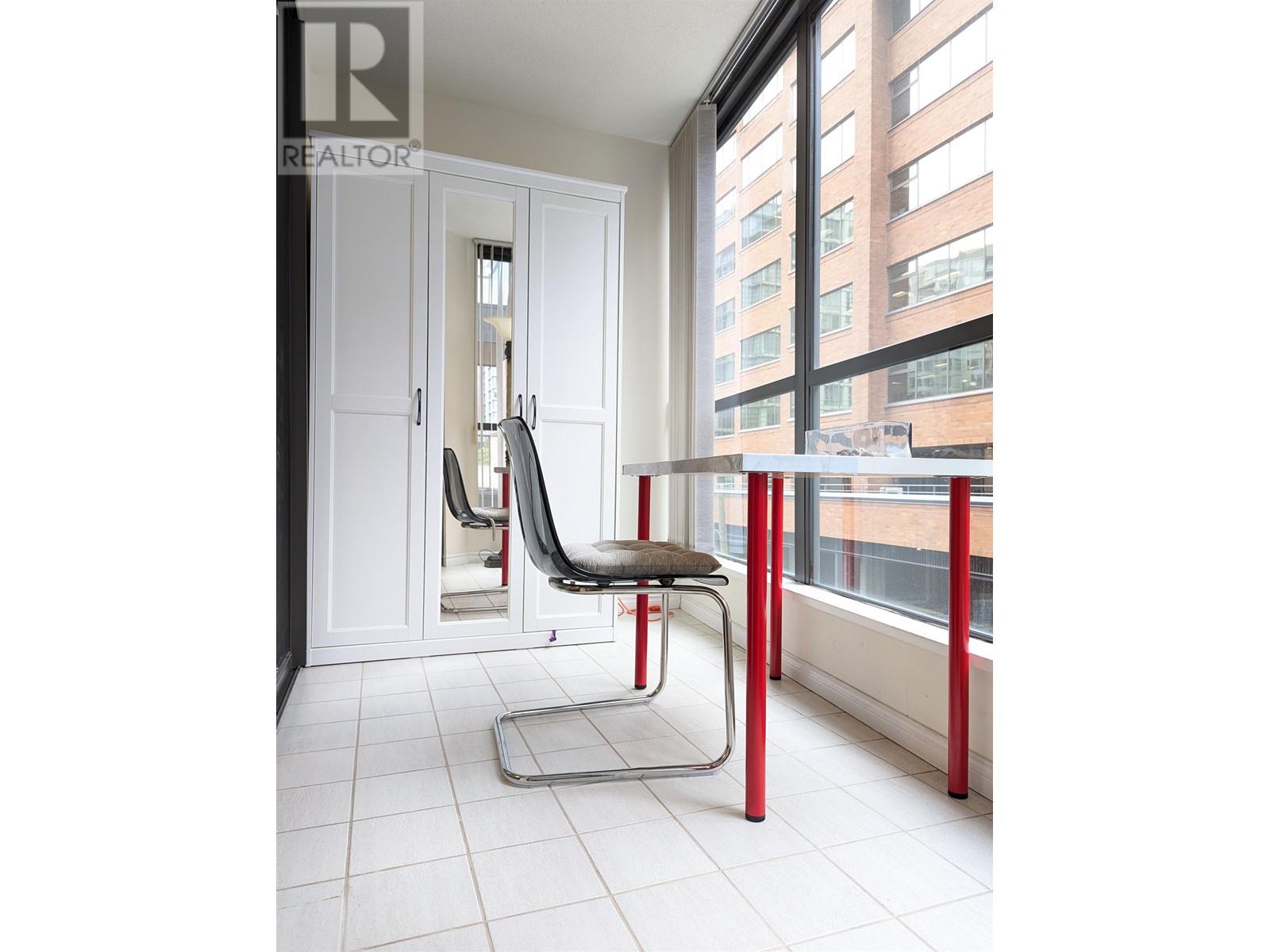 301 1189 Howe Street, Vancouver, British Columbia V6Z 2X4 - Photo 8 - R2934802