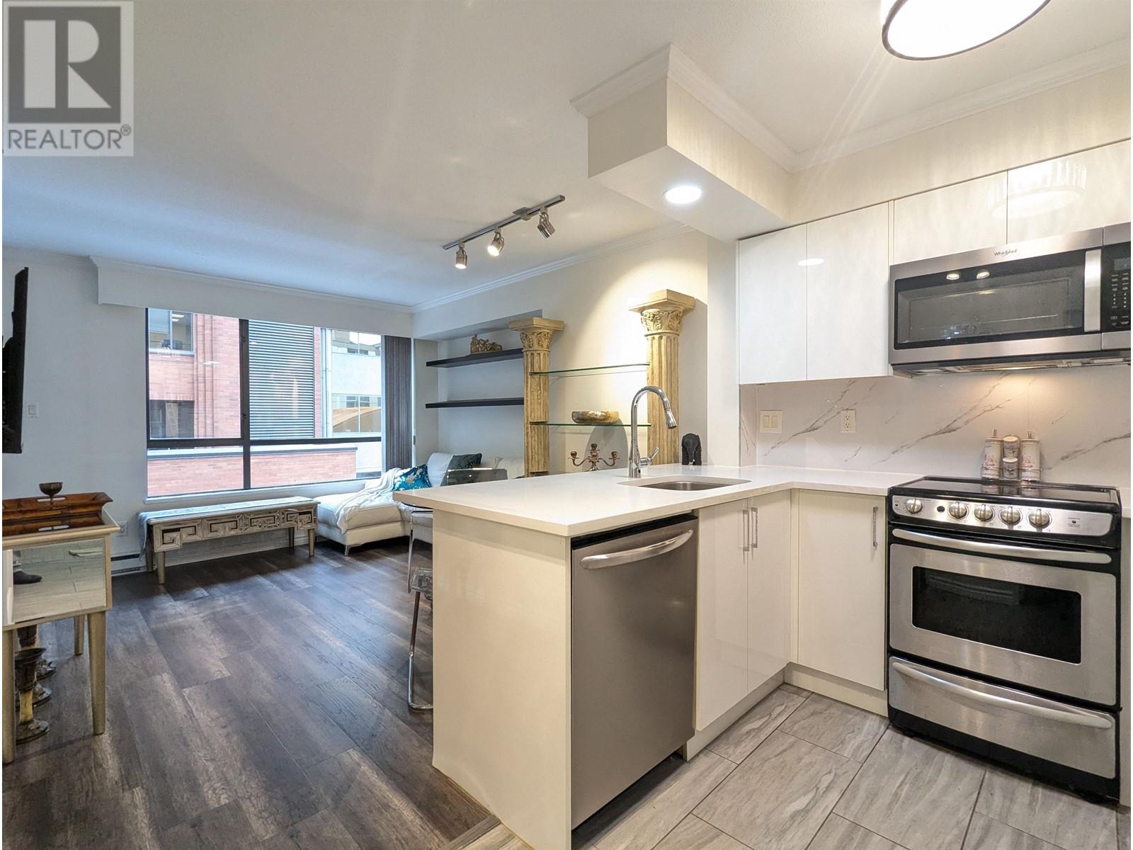 301 1189 Howe Street, Vancouver, British Columbia V6Z 2X4 - Photo 2 - R2934802