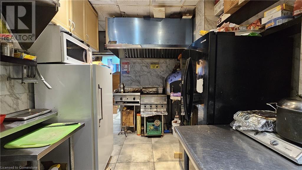 2011 Plains Road E Unit# 3, Burlington, Ontario  L7R 0A6 - Photo 8 - 40663386