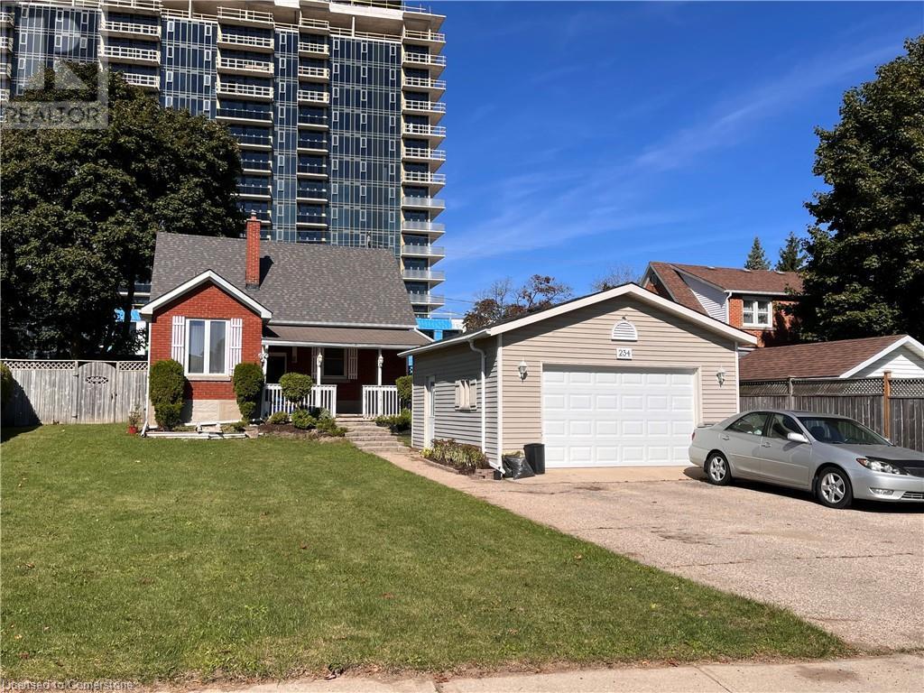 234 NEWBURY Drive, Kitchener, Ontario