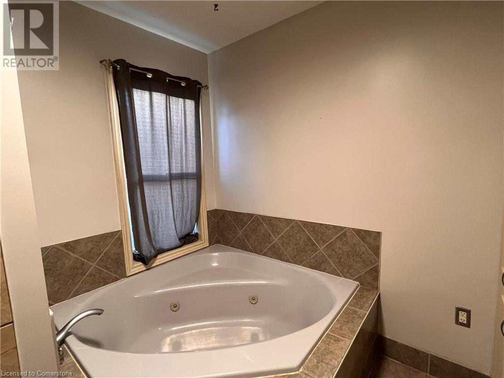 234 Newbury Drive, Kitchener, Ontario  N2N 2W9 - Photo 11 - 40660045