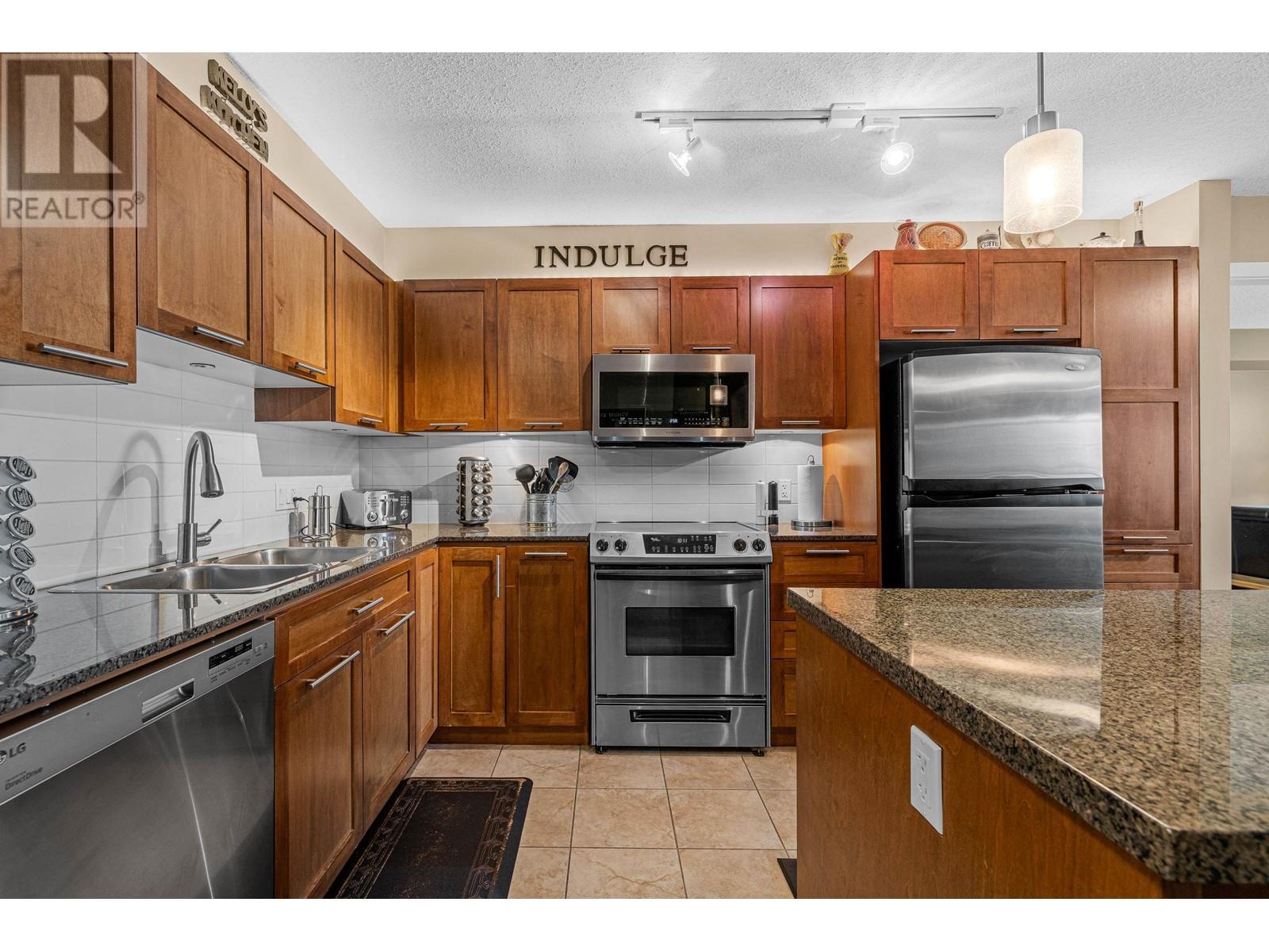429 19677 Meadow Gardens Way, Pitt Meadows, British Columbia  V3Y 0A2 - Photo 6 - R2910325