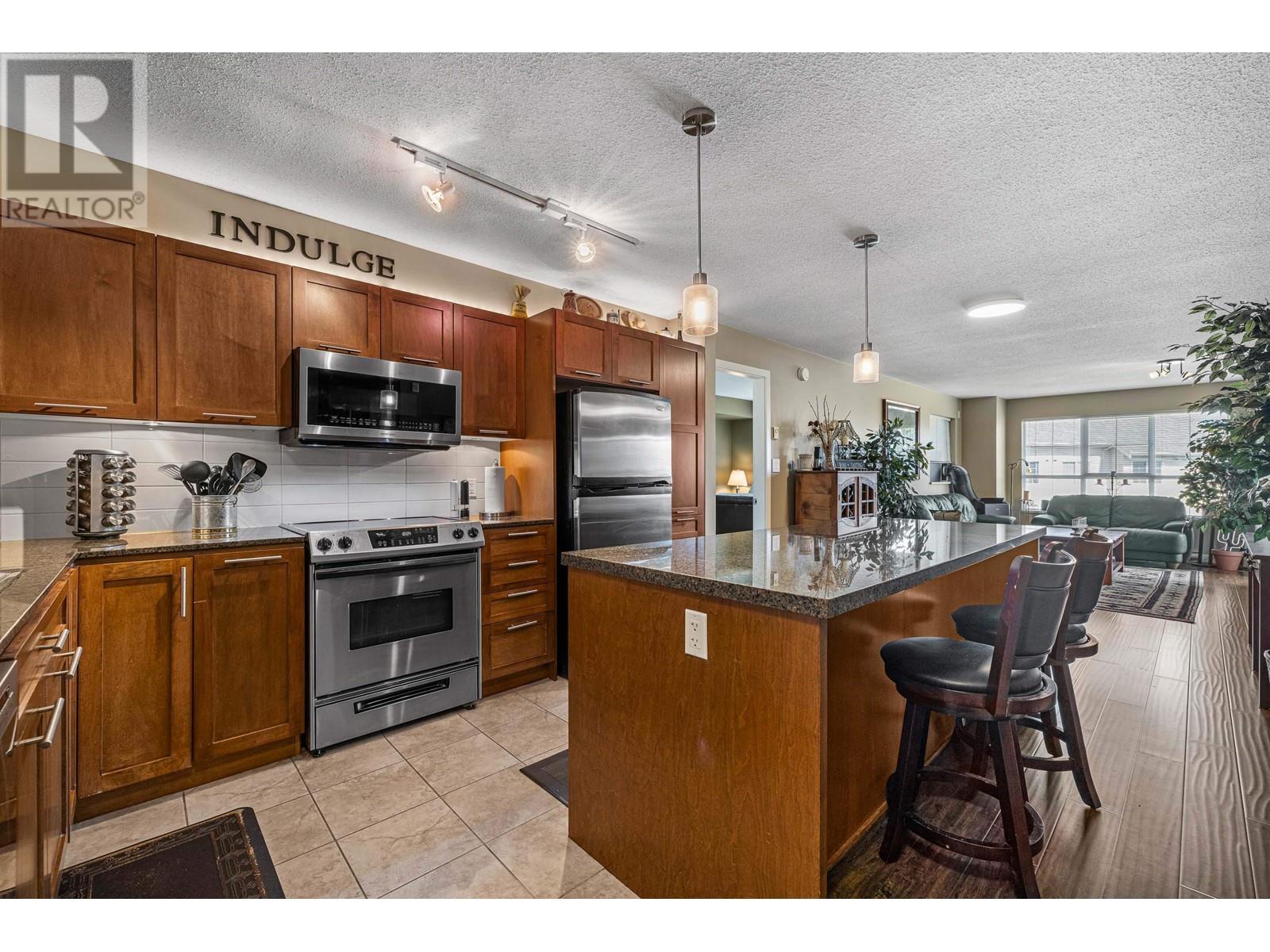 429 19677 Meadow Gardens Way, Pitt Meadows, British Columbia  V3Y 0A2 - Photo 5 - R2910325