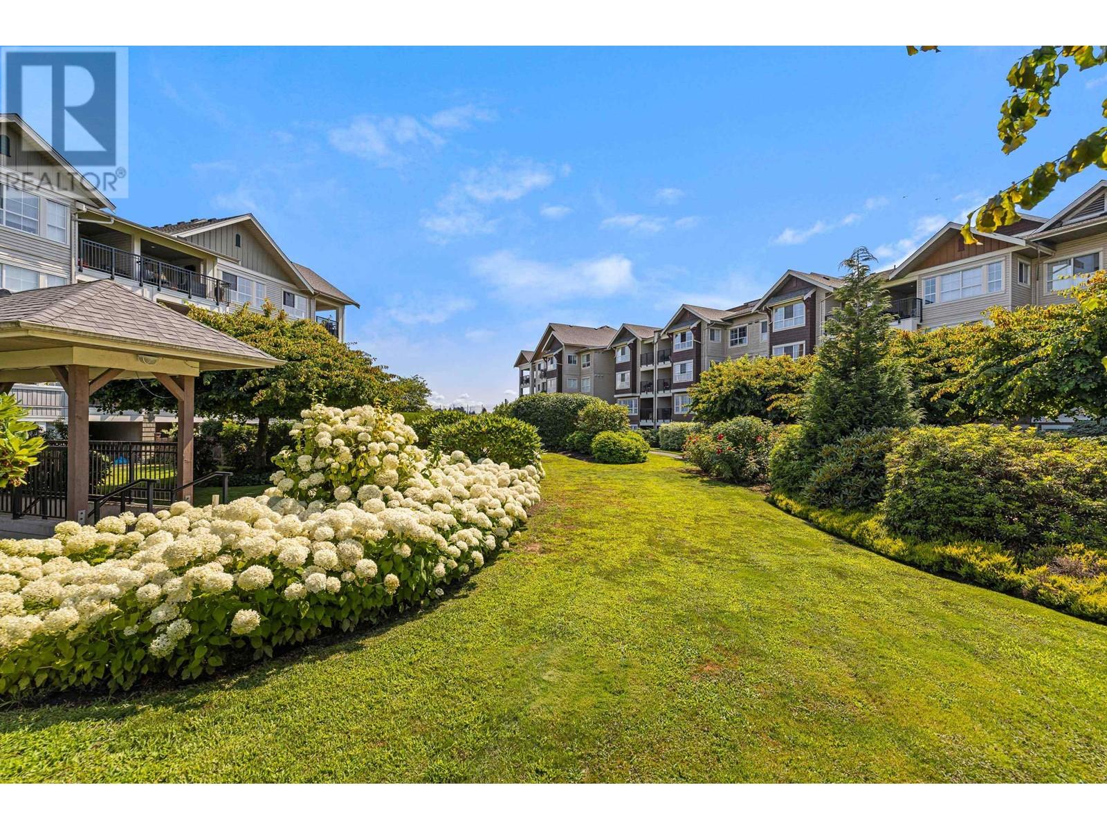 429 19677 Meadow Gardens Way, Pitt Meadows, British Columbia  V3Y 0A2 - Photo 29 - R2910325
