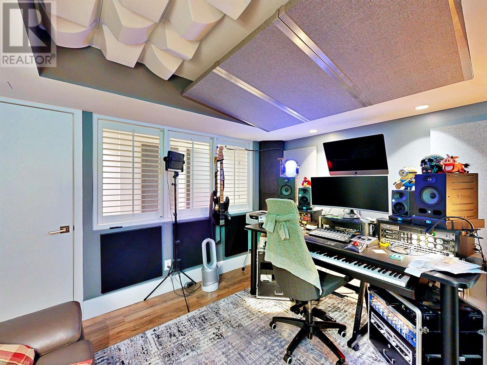 6477 Bruce Street, West Vancouver, British Columbia  V7W 2G7 - Photo 24 - R2935271