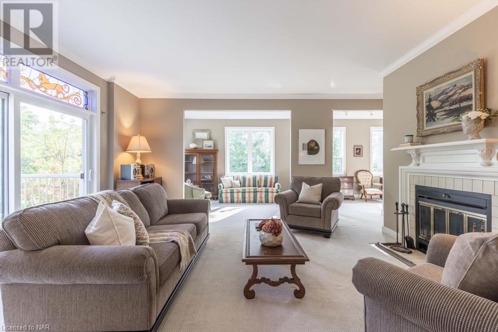 39 Salina Street, St. Catharines, Ontario  L2R 7N3 - Photo 10 - 40661999