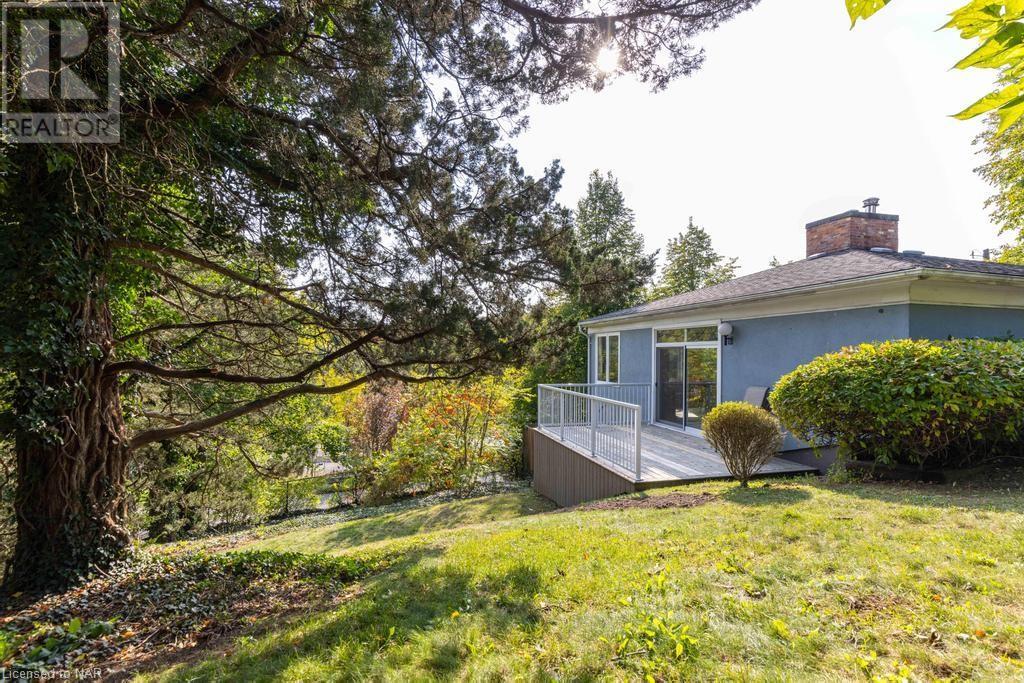 39 Salina Street, St. Catharines, Ontario  L2R 7N3 - Photo 26 - 40661999