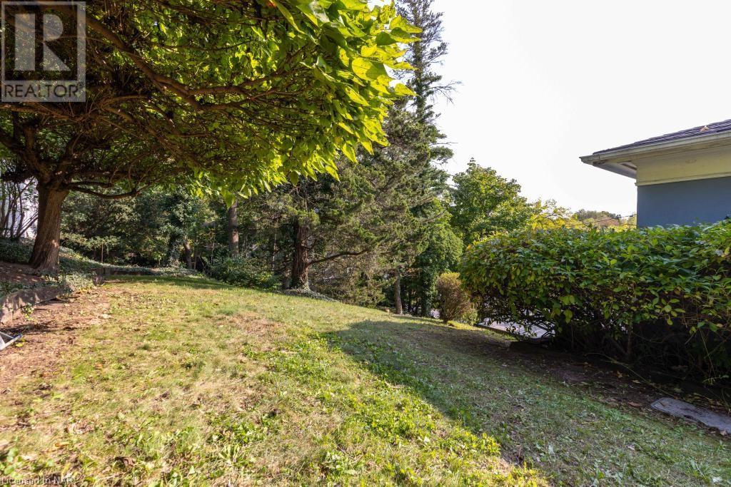 39 Salina Street, St. Catharines, Ontario  L2R 7N3 - Photo 28 - 40661999