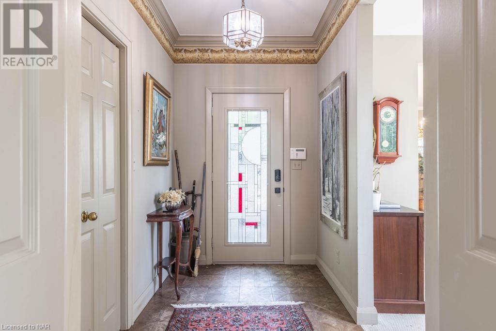 39 Salina Street, St. Catharines, Ontario  L2R 7N3 - Photo 5 - 40661999