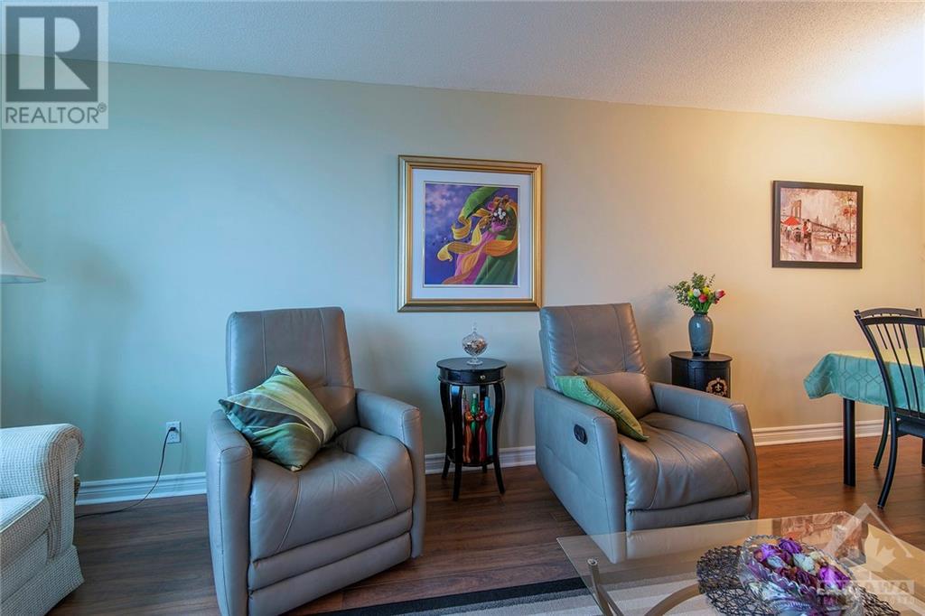 555 Brittany Drive Unit#814, Ottawa, Ontario  K1K 4C5 - Photo 6 - 1416415