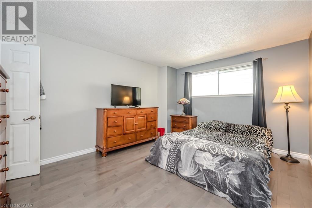 39 Inverness DriveGuelph (Waverley), Ontario  N1E 3M1 - Photo 17 - X10876143