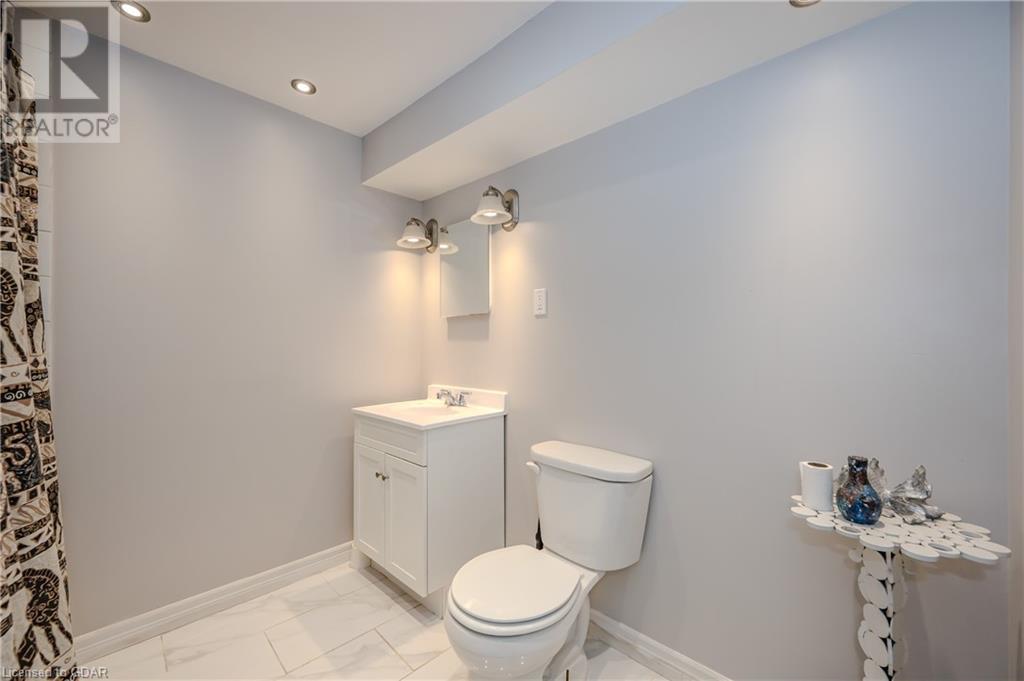 39 Inverness DriveGuelph (Waverley), Ontario  N1E 3M1 - Photo 25 - X10876143