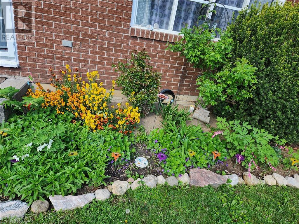 39 Inverness DriveGuelph (Waverley), Ontario  N1E 3M1 - Photo 47 - X10876143
