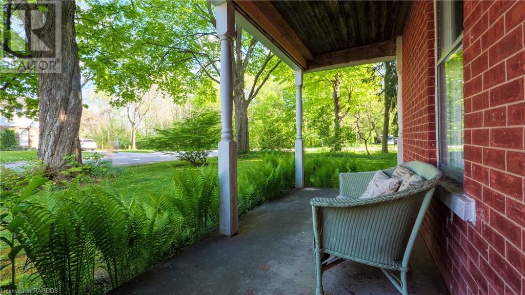 1604 8th Avenue W, Georgian Bluffs, Ontario  N4K 6B2 - Photo 7 - 40550935