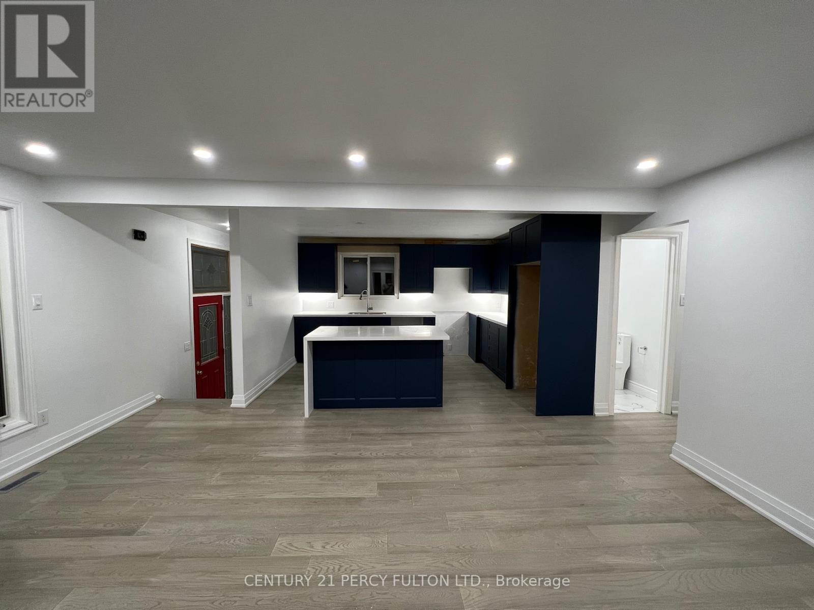 Property at 54 HOWELL SQUARE image 2