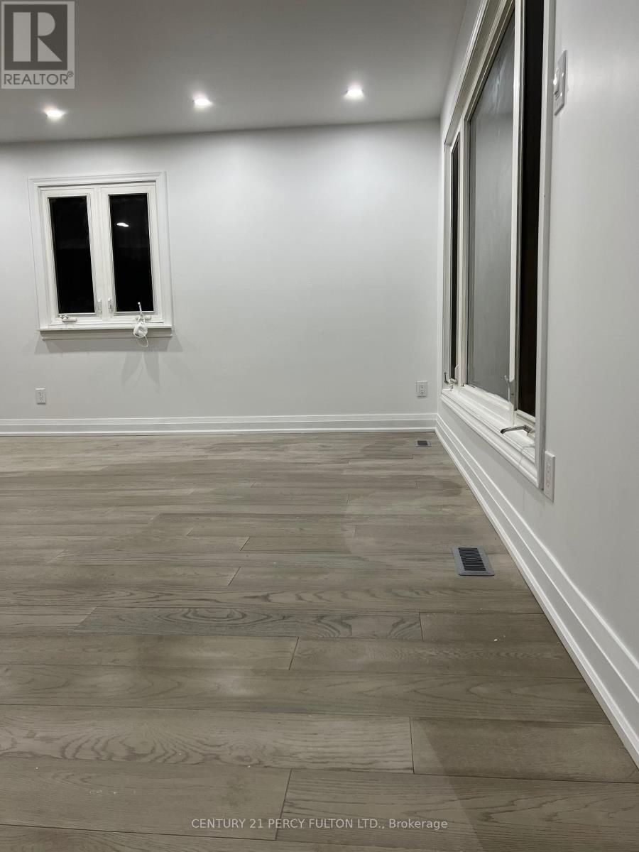 Property at 54 HOWELL SQUARE image 4