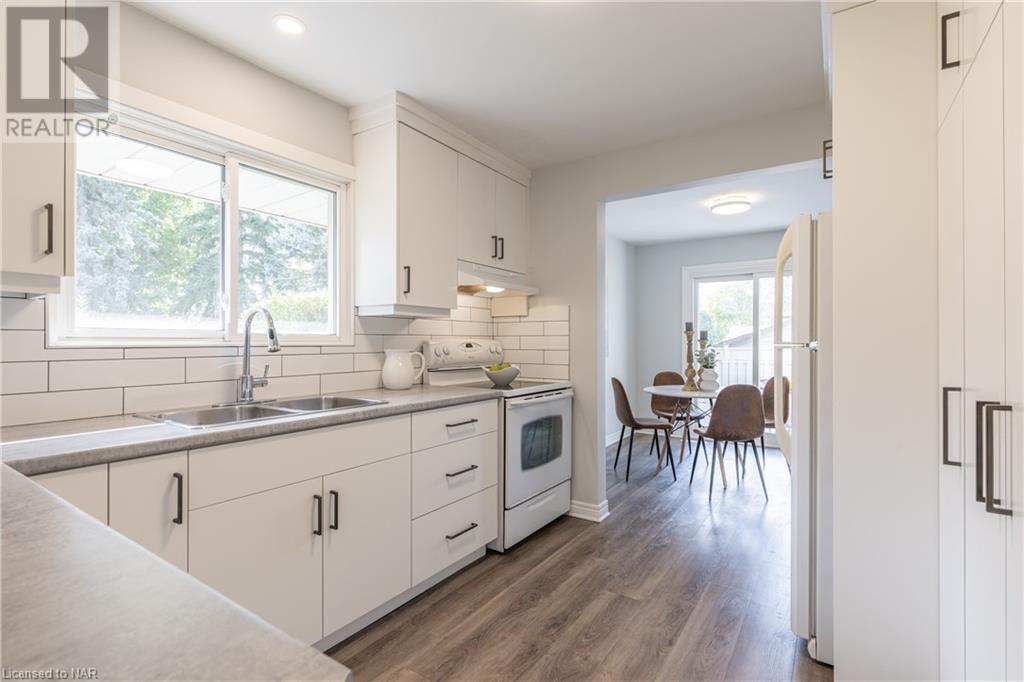 37 Larchwood Drive, St. Catharines, Ontario  L2T 2H6 - Photo 14 - 40662384