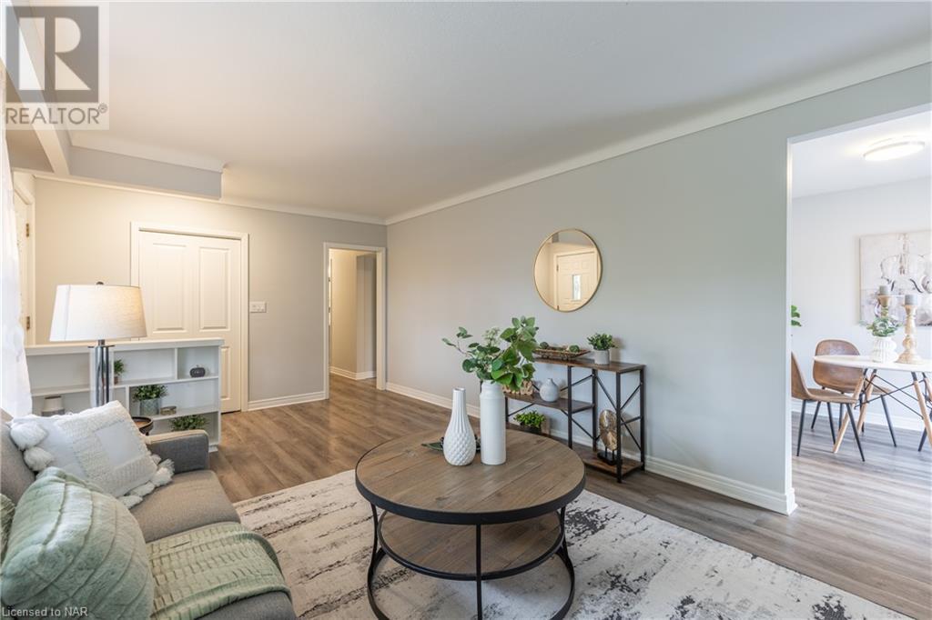 37 Larchwood Drive, St. Catharines, Ontario  L2T 2H6 - Photo 8 - 40662384