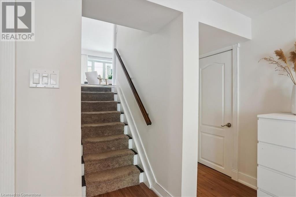 70 Country Club Drive, Hamilton, Ontario  L8K 5W2 - Photo 20 - 40663440