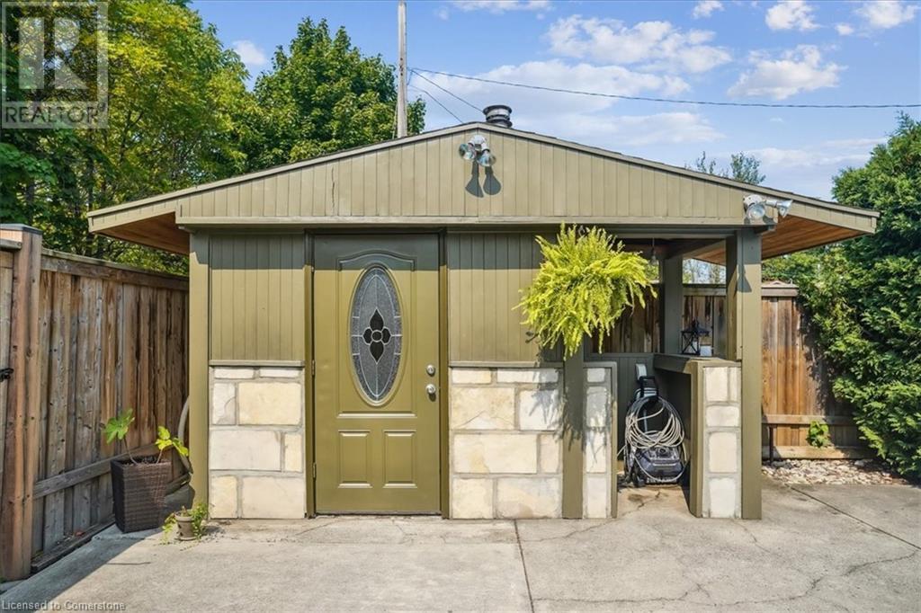 70 Country Club Drive, Hamilton, Ontario  L8K 5W2 - Photo 28 - 40663440