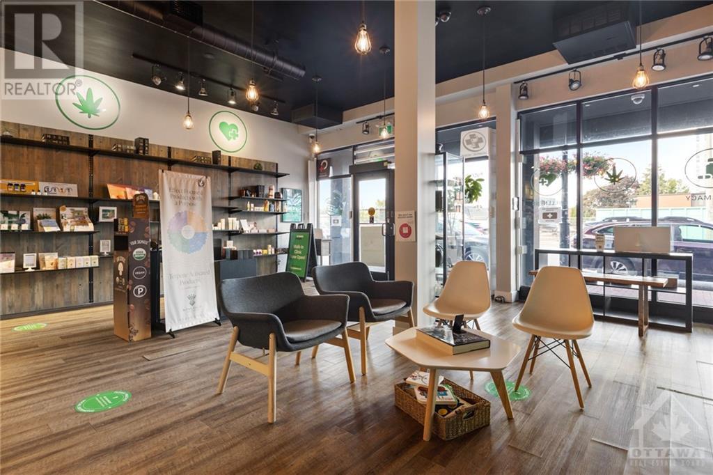 318-320 Richmond RoadOttawa, Ontario  K1Z 6X6 - Photo 6 - X9522643