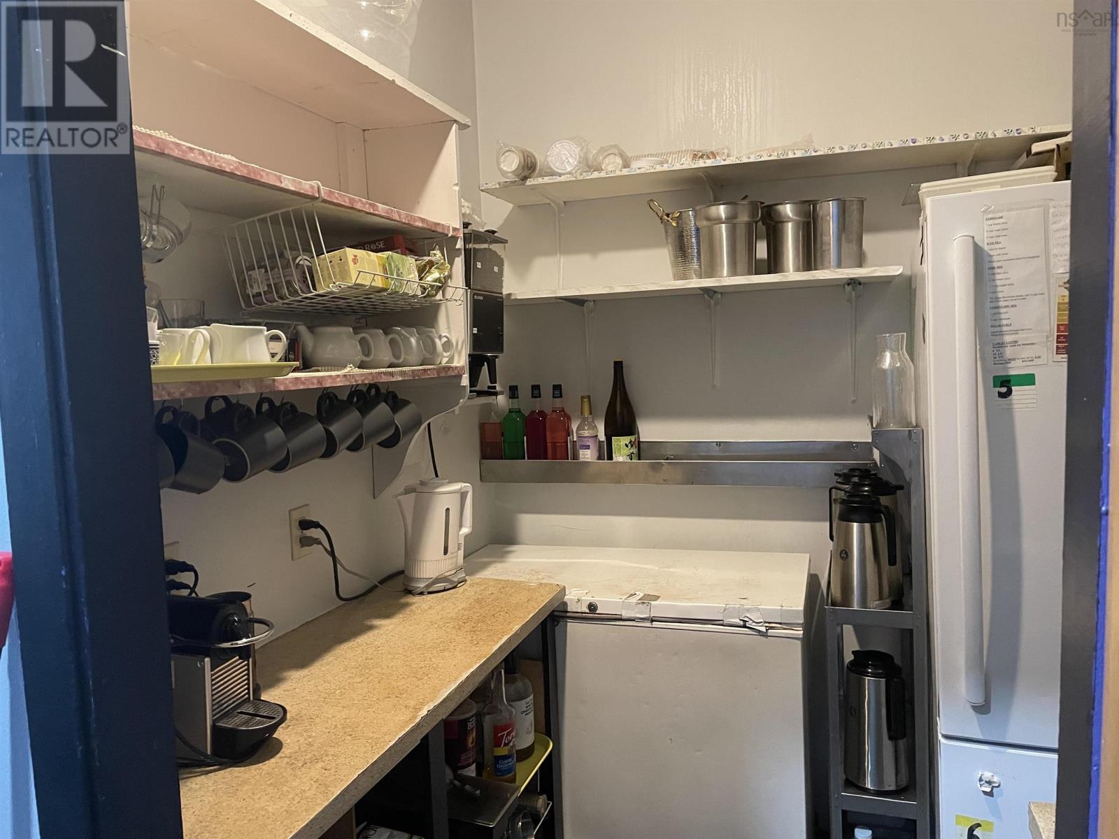 13 Charlotte Lane, Shelburne, Nova Scotia  B0T 1W0 - Photo 8 - 202424664