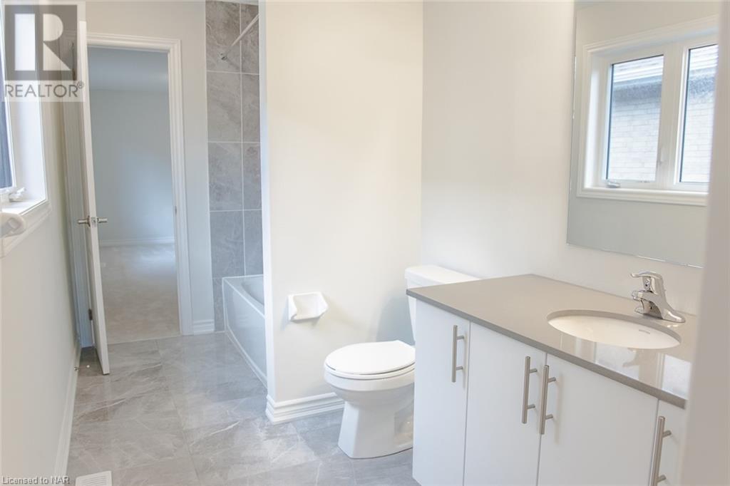 15 Huntsworth Avenue, Thorold, Ontario  L2V 0J5 - Photo 33 - 40663622