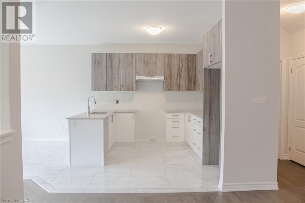 15 Huntsworth Avenue, Thorold, Ontario  L2V 0J5 - Photo 7 - 40663622