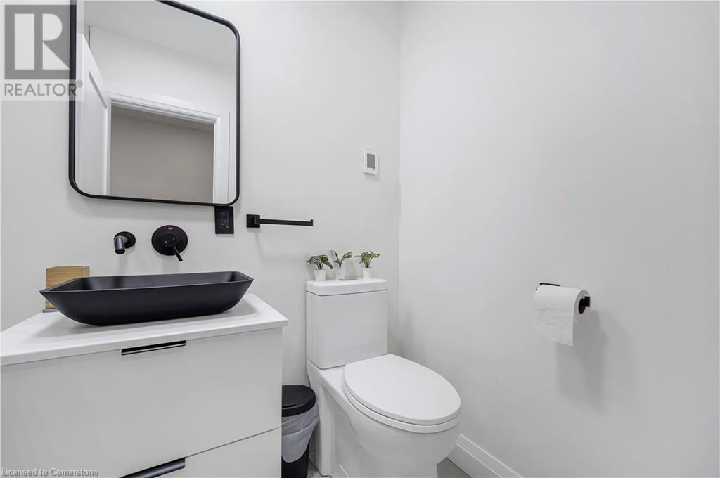 29 Hurst Avenue, Kitchener, Ontario  N2G 2Z6 - Photo 33 - 40663585