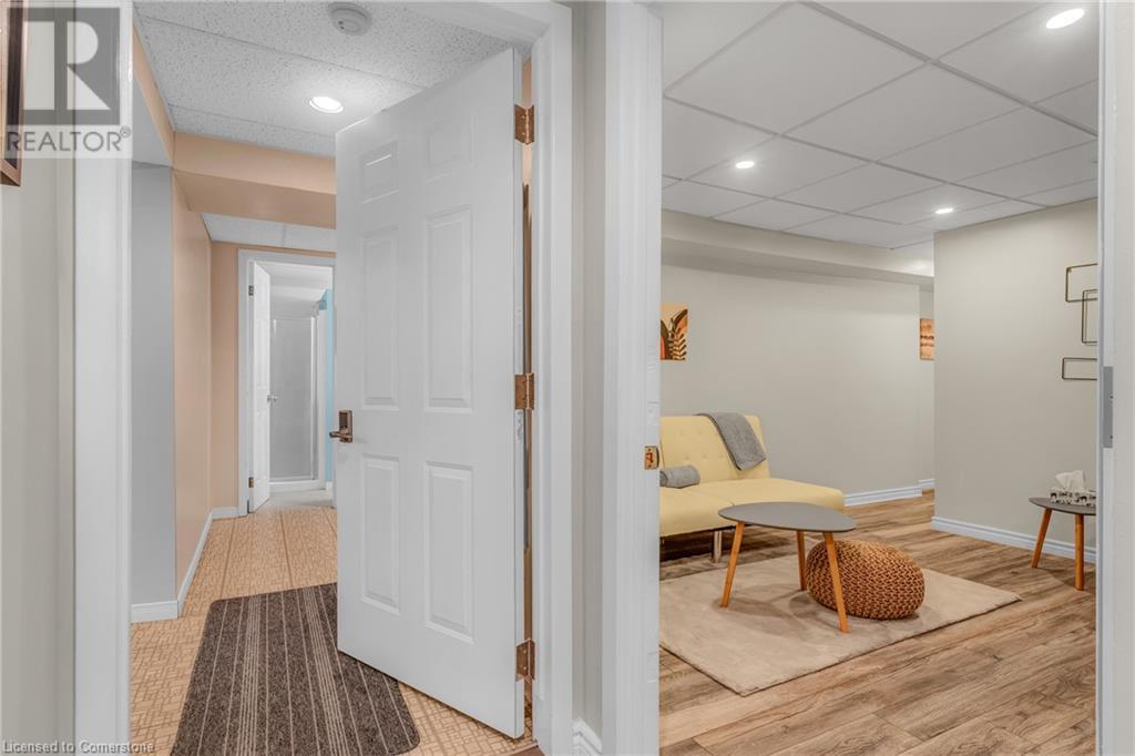 82 Rymal Road E, Hamilton, Ontario  L9B 1C1 - Photo 28 - 40663625