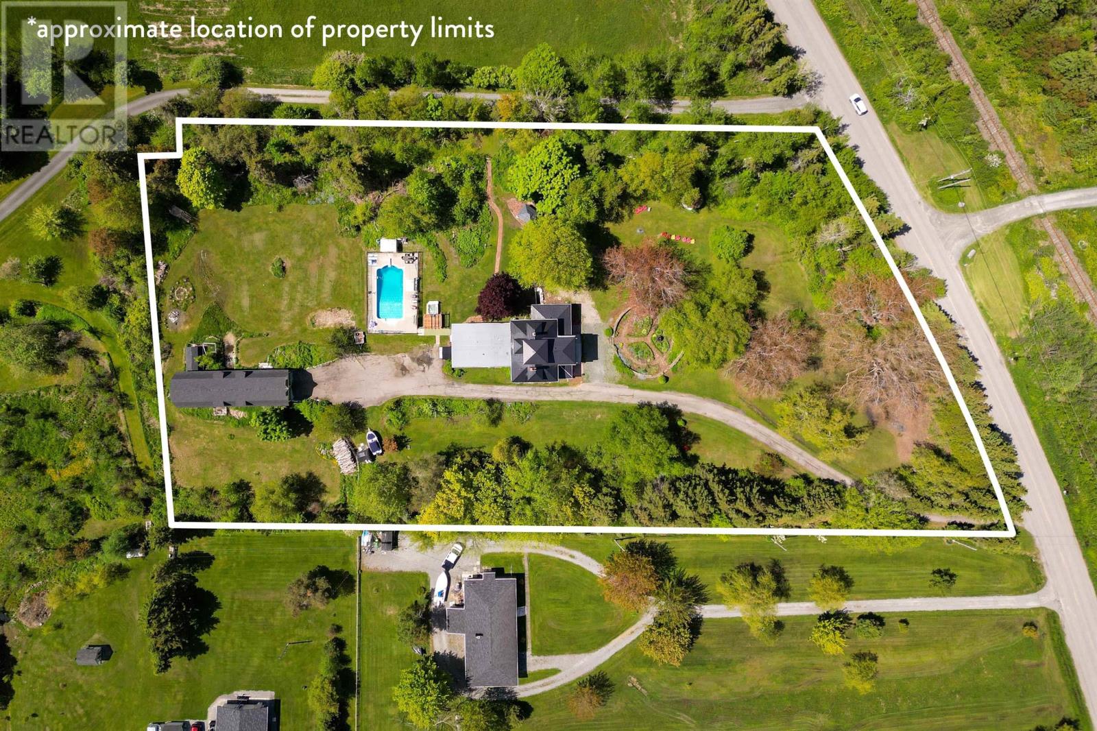 317 Church Road, Little Bras D'or, Nova Scotia  B0E 3A3 - Photo 46 - 202424675