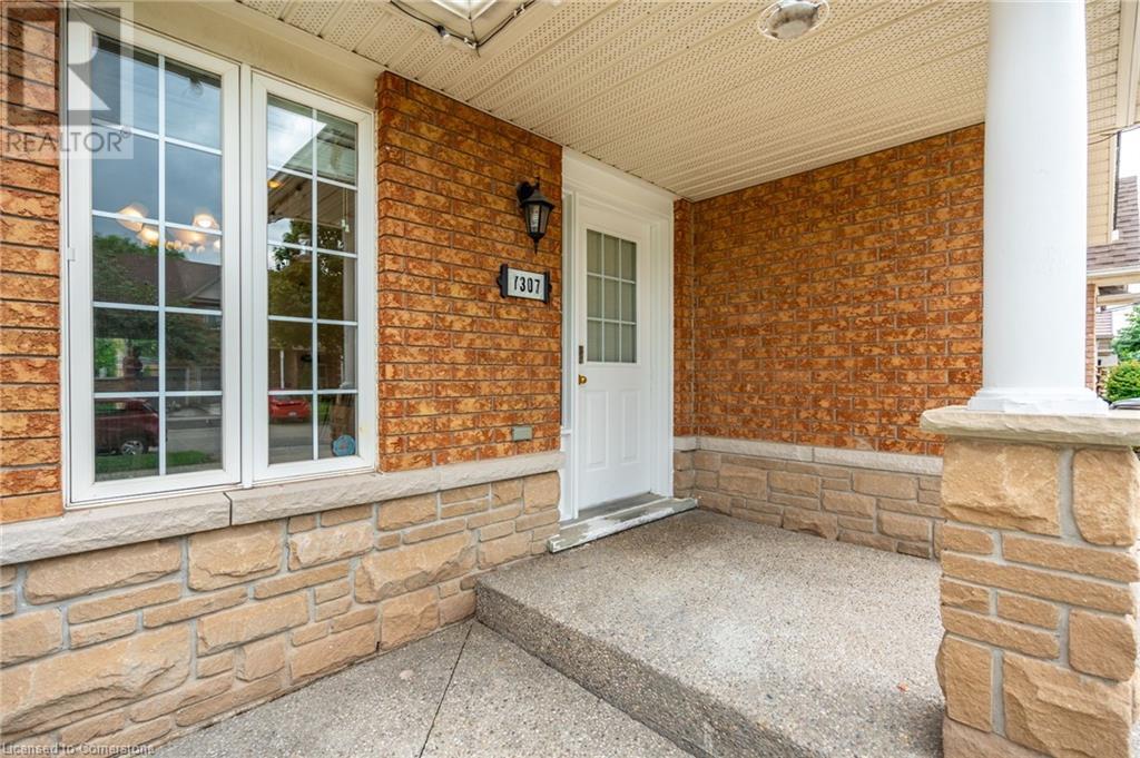 1307 Blanshard Drive, Burlington, Ontario  L7M 4S3 - Photo 4 - 40663411